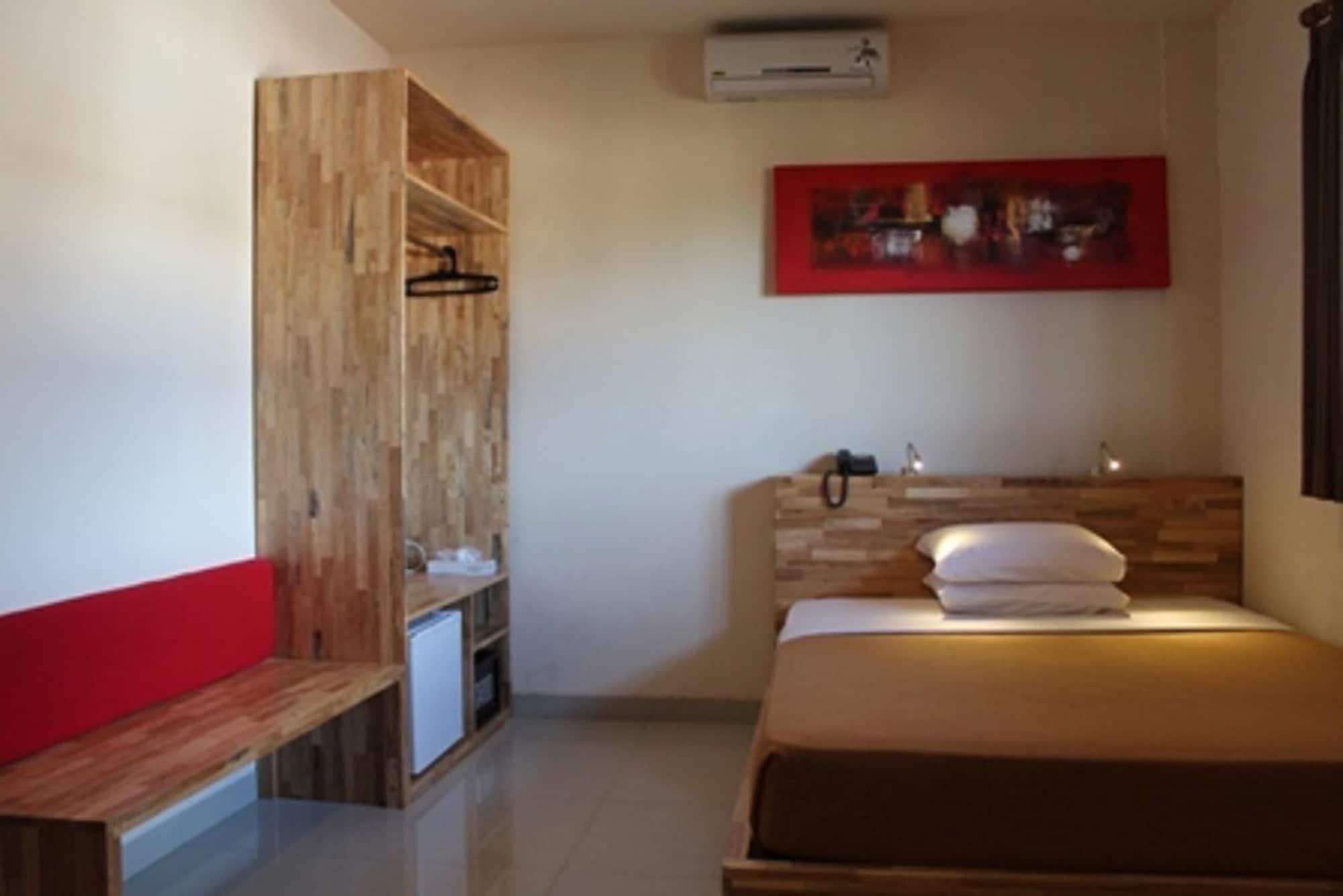 Hotel Karthi Kuta Kuta Lombok Eksteriør bilde